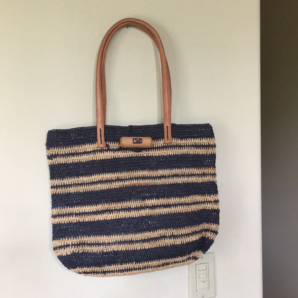 mar y sol straw bag